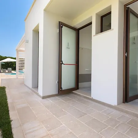 Perla Degli Alimini Villa *