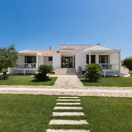 Perla Degli Alimini Villa